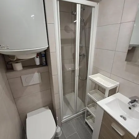 300 M From Saint-clair