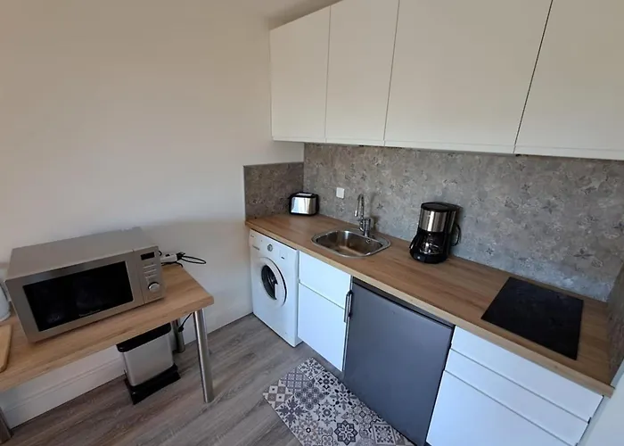 300 M From Saint-clair