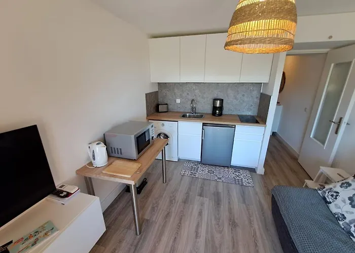 300 M From Saint-clair * Le Lavandou