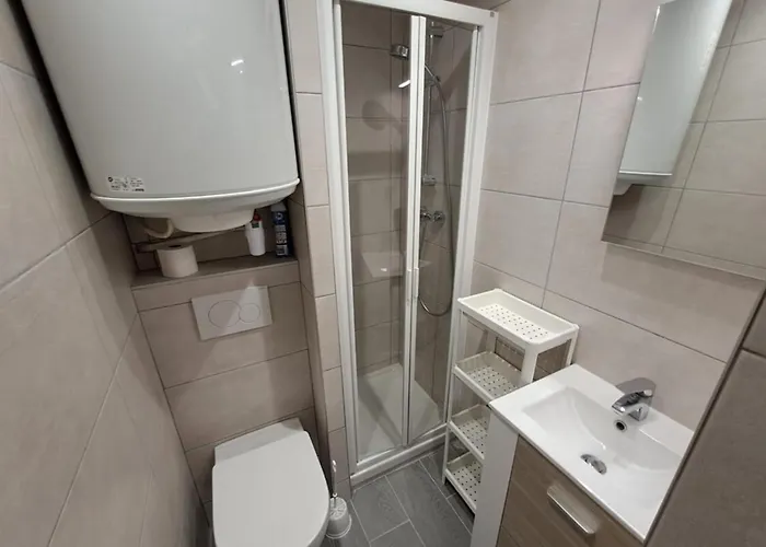 300 M From Saint-clair