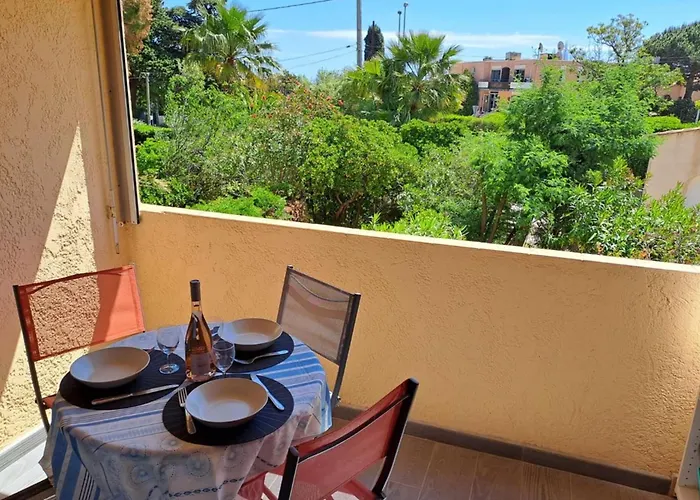 Lägenhet 300 M From Saint-clair Le Lavandou