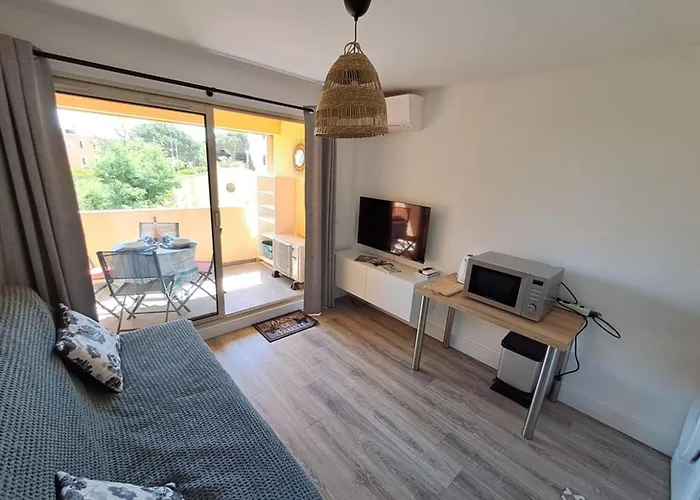 300 M From Saint-clair